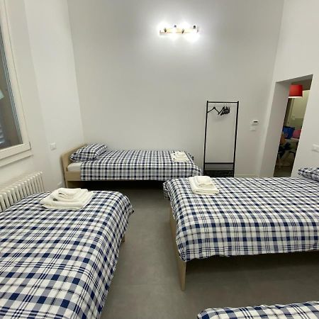 5 Archi Apartment Bologna Bagian luar foto