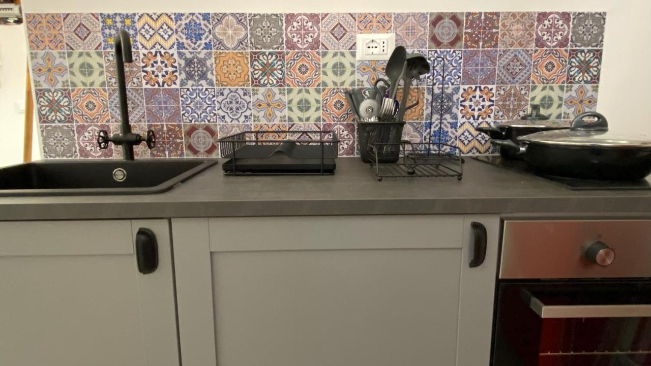 5 Archi Apartment Bologna Bagian luar foto