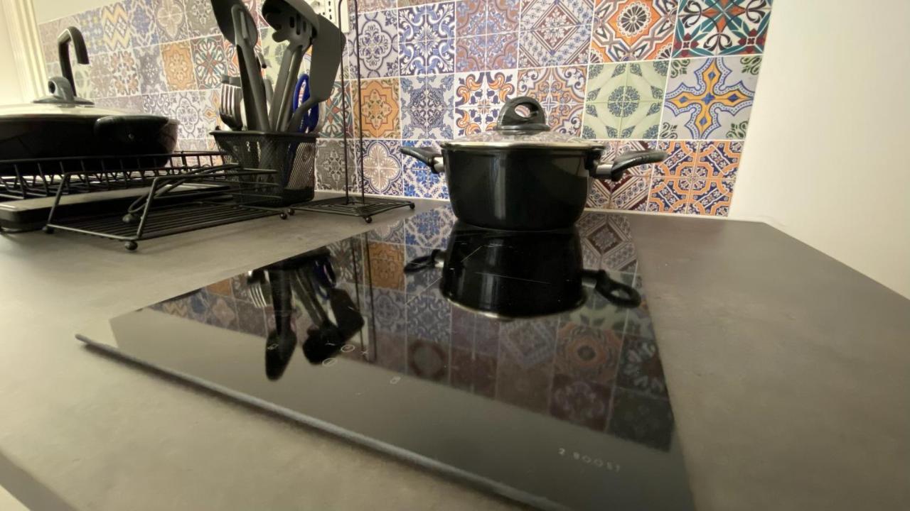 5 Archi Apartment Bologna Bagian luar foto