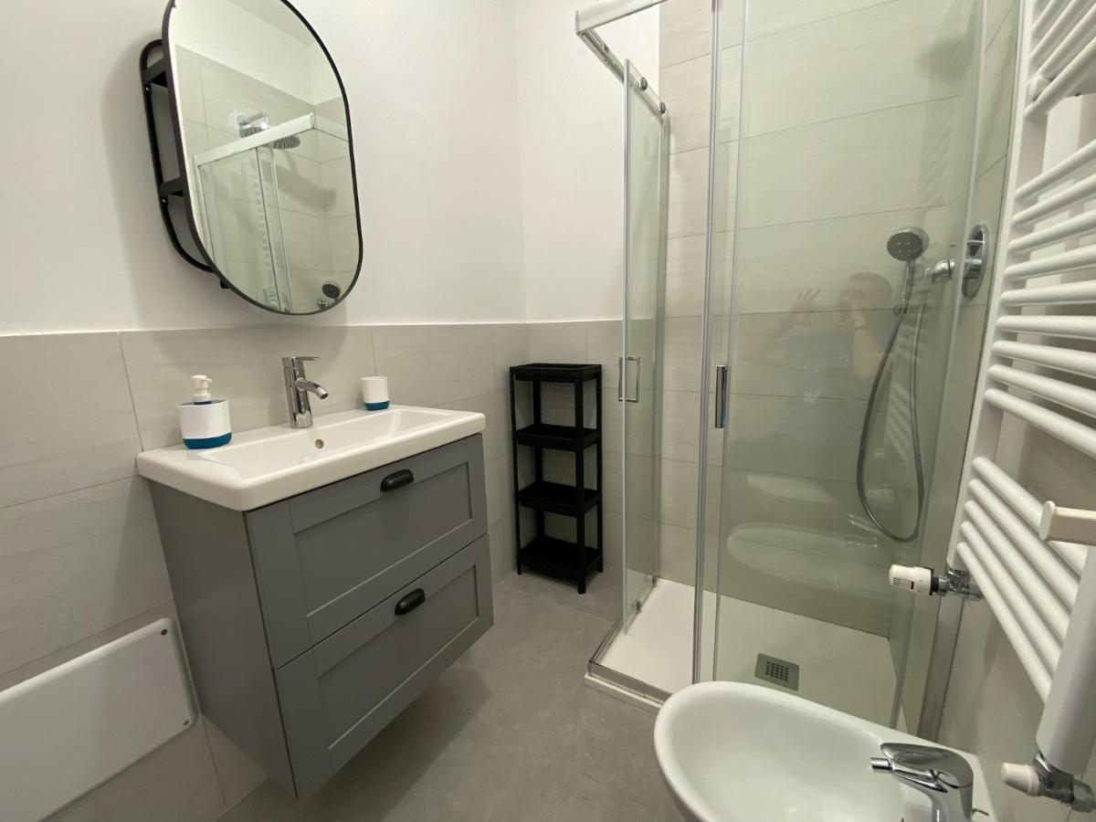 5 Archi Apartment Bologna Bagian luar foto