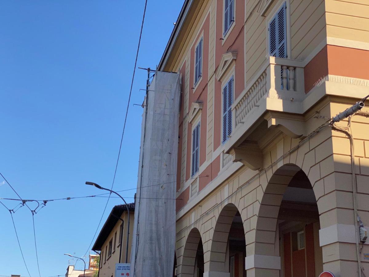 5 Archi Apartment Bologna Bagian luar foto